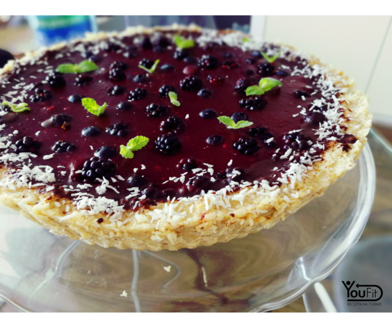 TARTA BEZ PIECZENIA Z GALARETKĄ Z OWOCÓW LEŚNYCH